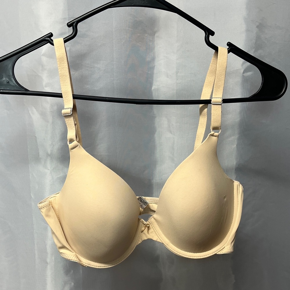 Elegant Cream Women's Underwire Bra. 2299